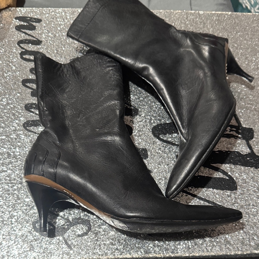 Chic Black Leather Heeled Boots for Women
